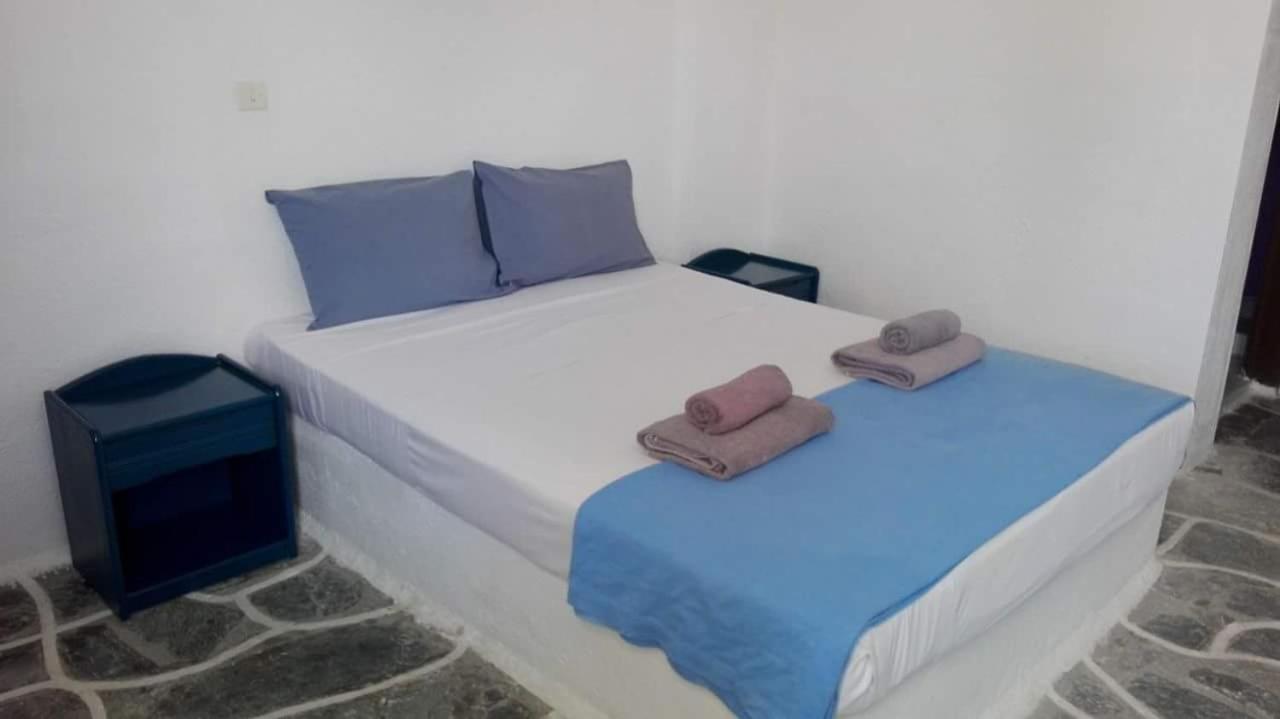 Lagada Beach Economy Hotel Adamantas  Exterior photo